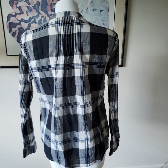Max Jeans Large Black and White Lightweight Shirt Plaid Ruffled Sleeves - Picture 2 of 8